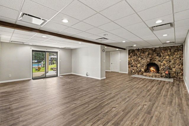 1900 Oak Grove Road, Howell, MI 48855