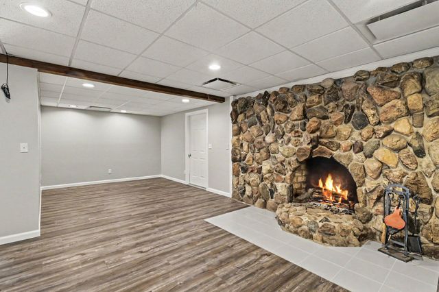 1900 Oak Grove Road, Howell, MI 48855