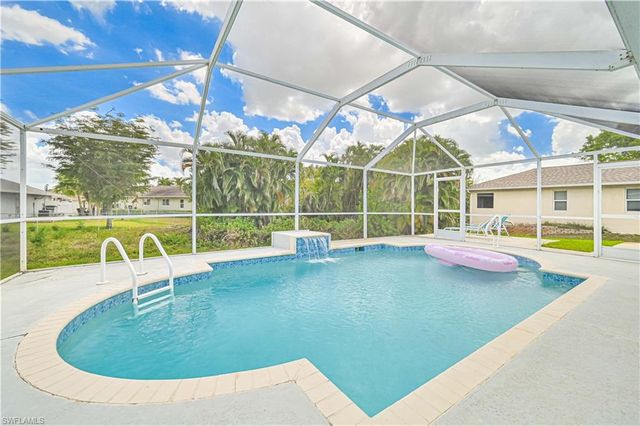 9232 Cypress DR N, Fort Myers, FL 33967