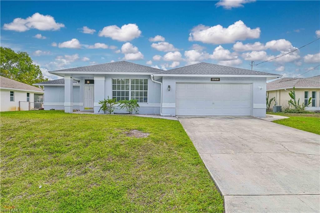 9232 Cypress DR N, Fort Myers, FL 33967