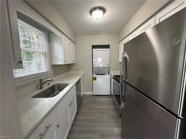 2626 Shore Dr # B, Virginia Beach, VA 23451