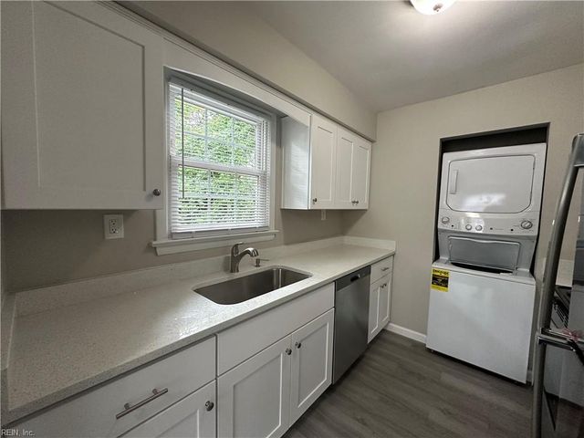 2626 Shore Dr # B, Virginia Beach, VA 23451