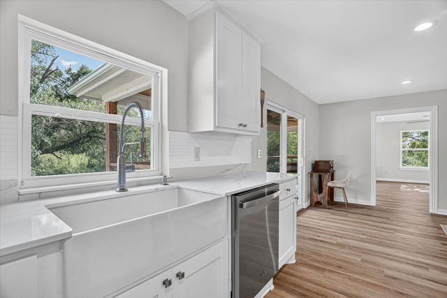 7007 Clarke Drive, Lake Worth, TX 76135