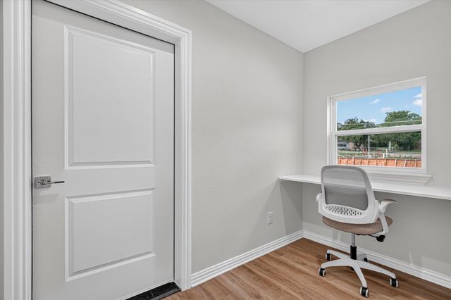7007 Clarke Drive, Lake Worth, TX 76135