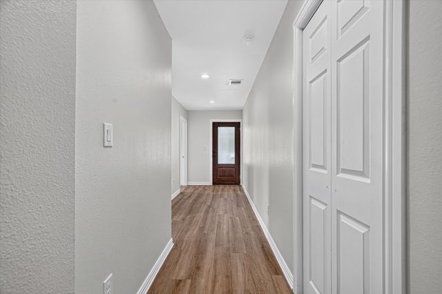 7007 Clarke Drive, Lake Worth, TX 76135