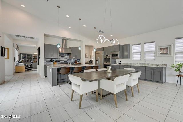 1352 E LA MIRADA Drive, Phoenix, AZ 85042