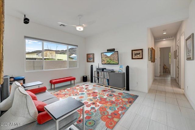 1352 E LA MIRADA Drive, Phoenix, AZ 85042