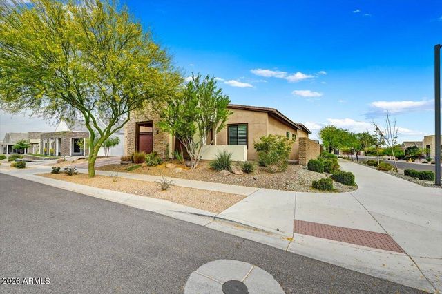 1352 E LA MIRADA Drive, Phoenix, AZ 85042