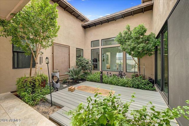 1352 E LA MIRADA Drive, Phoenix, AZ 85042