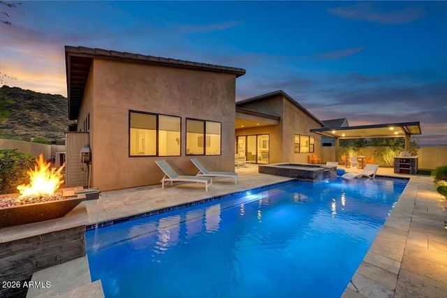 1352 E LA MIRADA Drive, Phoenix, AZ 85042