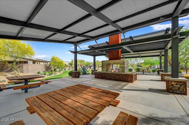 1352 E LA MIRADA Drive, Phoenix, AZ 85042