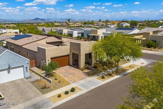 1352 E LA MIRADA Drive, Phoenix, AZ 85042