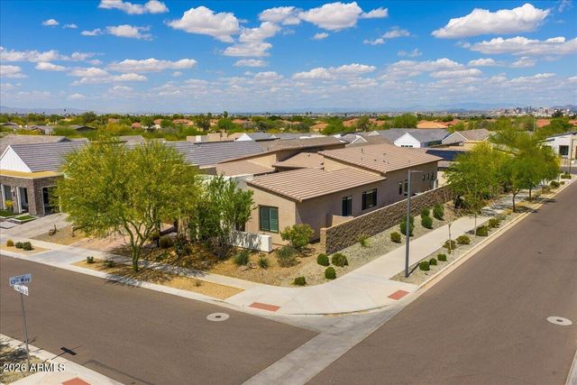 1352 E LA MIRADA Drive, Phoenix, AZ 85042