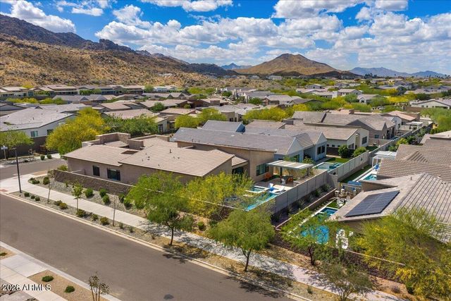 1352 E LA MIRADA Drive, Phoenix, AZ 85042