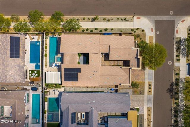 1352 E LA MIRADA Drive, Phoenix, AZ 85042