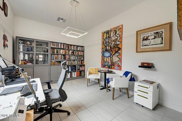 1352 E LA MIRADA Drive, Phoenix, AZ 85042