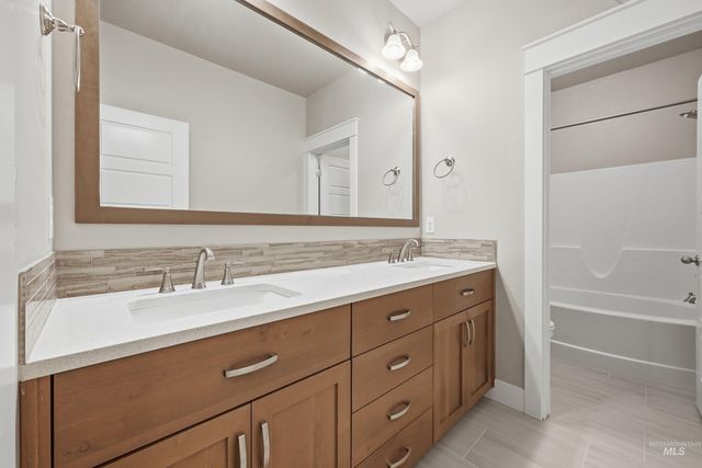 5437 W Philomena, Meridian, ID 83646