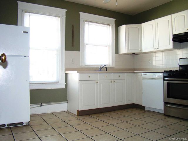 2 Worrall Avenue 2, Poughkeepsie, NY 12603