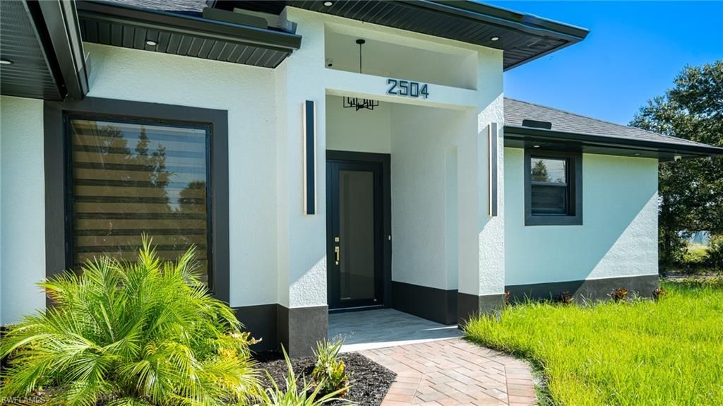 2504 52nd ST SW, LEHIGH ACRES, FL 33976 — photo 3