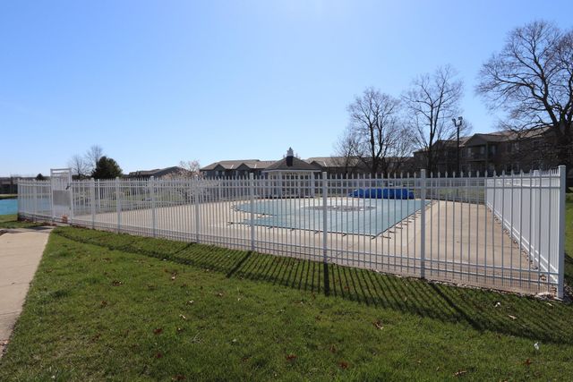 1612 Ashley Court, 102 102, Florence, KY 41042