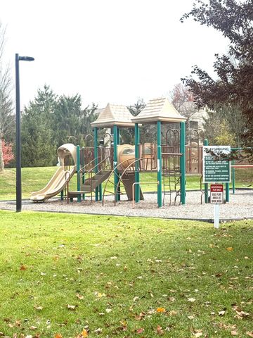 1612 Ashley Court, 102 102, Florence, KY 41042