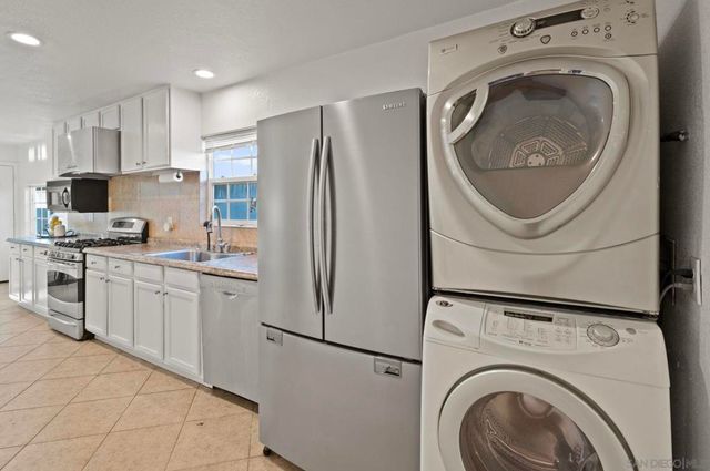 935 Caleb Ct, San Diego, CA 92154