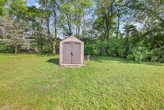 1136 Howell Dr, Franklin, TN 37069