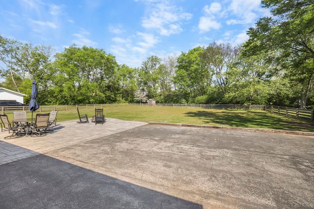 1136 Howell Dr, Franklin, TN 37069