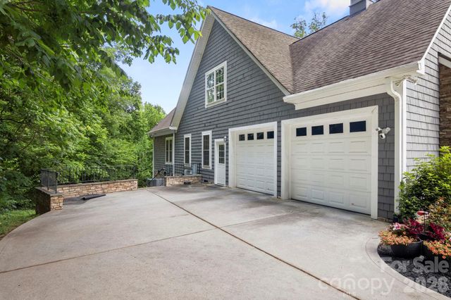 587 Amesbury Drive, Mt Ulla, NC 28125