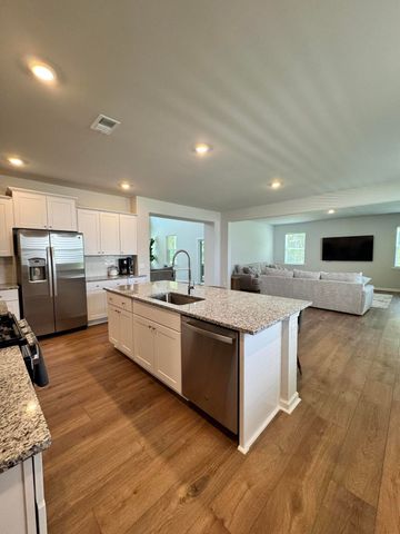 245 Tuscan Sun Street, Summerville, SC 29485