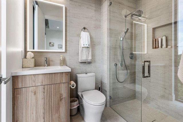917 NE 8th Avenue, Delray Beach, FL 33483