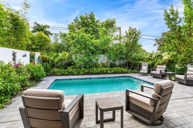917 NE 8th Avenue, Delray Beach, FL 33483