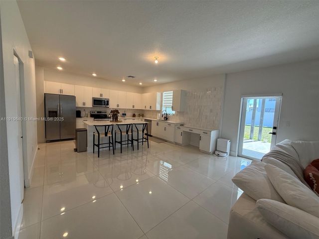 12742 SW 213th Ter, Miami, FL 33177