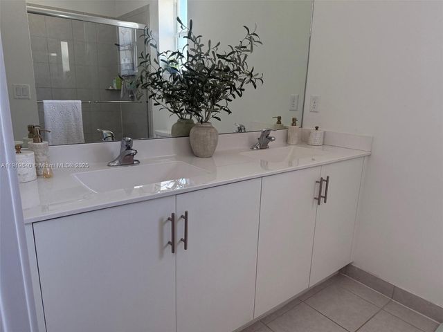 12742 SW 213th Ter, Miami, FL 33177