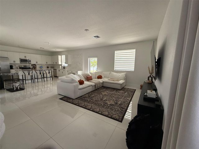 12742 SW 213th Ter, Miami, FL 33177