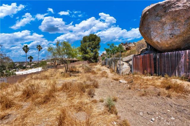 22740 Ramona, Nuevo, CA 92567