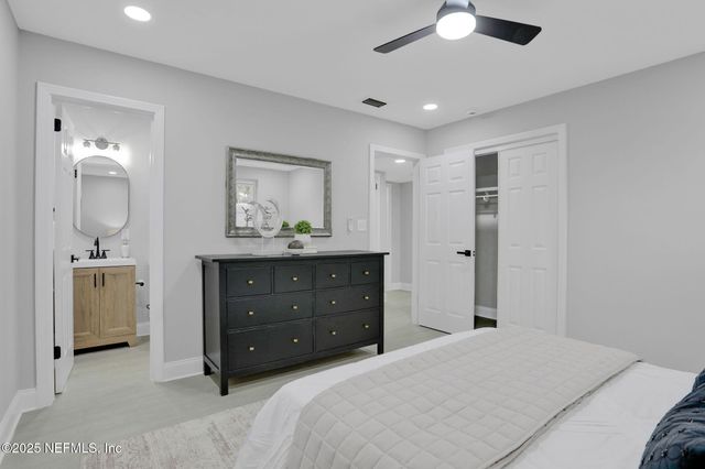 8623 ST PATRICK Lane, Jacksonville, FL 32216