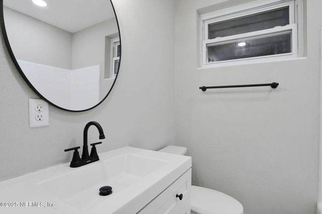 8623 ST PATRICK Lane, Jacksonville, FL 32216