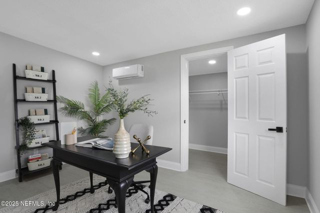 8623 ST PATRICK Lane, Jacksonville, FL 32216