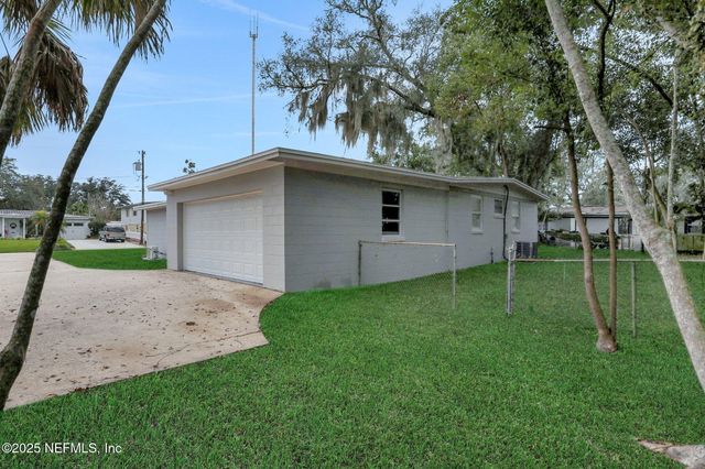 8623 ST PATRICK Lane, Jacksonville, FL 32216