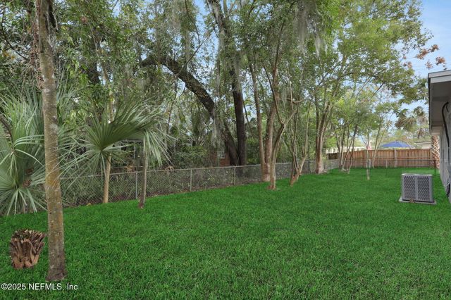 8623 ST PATRICK Lane, Jacksonville, FL 32216