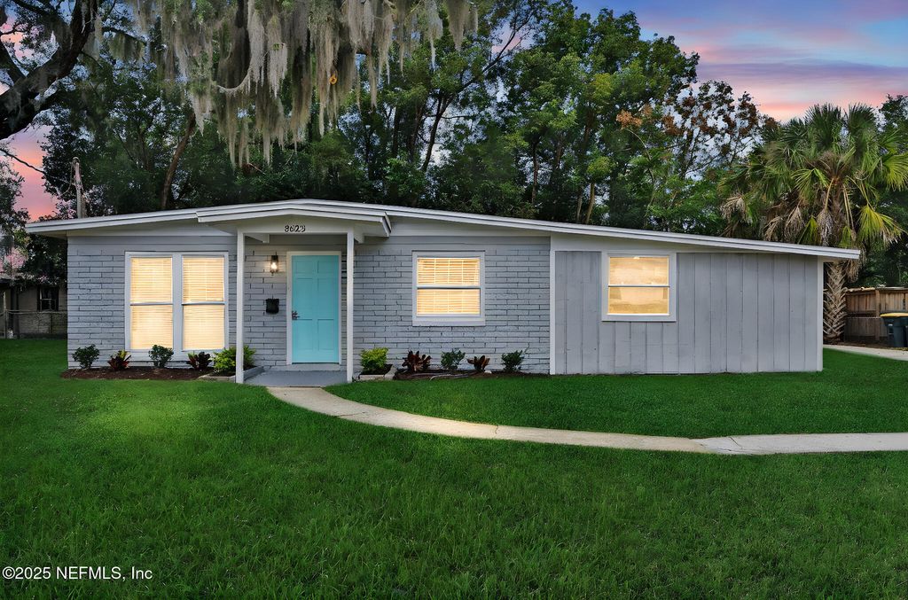 8623 ST PATRICK Lane, Jacksonville, FL 32216
