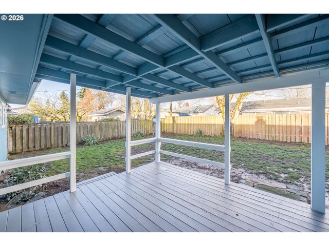 1515 POWELL St Se, Albany, OR 97322