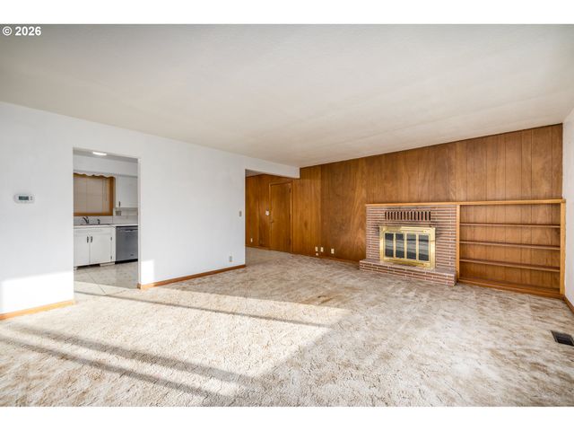 1515 POWELL St Se, Albany, OR 97322