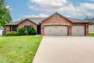 5048 South Fieldstone Road, Battlefield, MO 65619