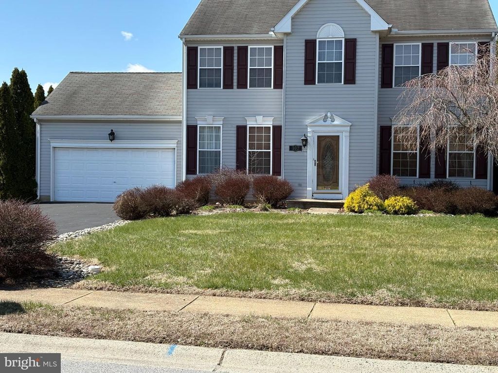 102 RIVEREDGE DR, New Castle, DE 19720