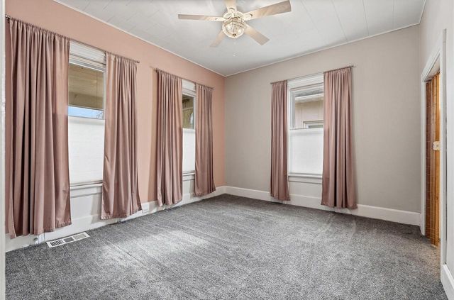 714 6th STREET S, La Crosse, WI 54601