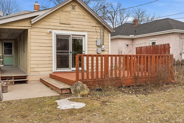 714 6th STREET S, La Crosse, WI 54601