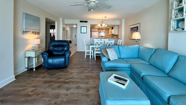 10100 Beach Club Dr Apt 6D, Myrtle Beach, SC 29572