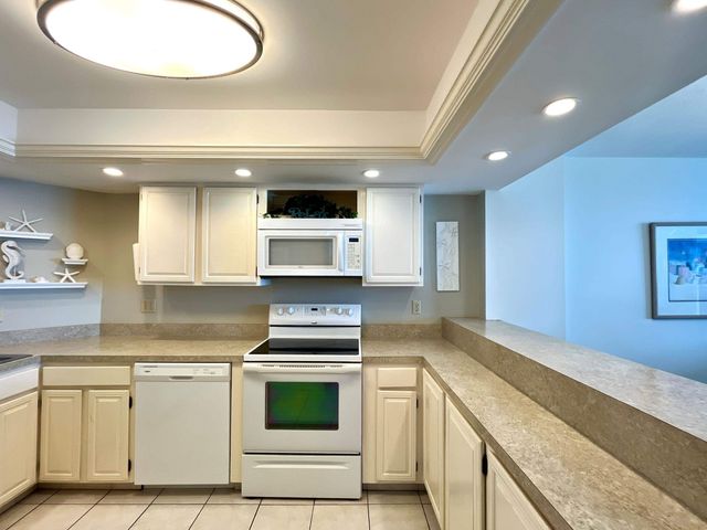 10100 Beach Club Dr Apt 6D, Myrtle Beach, SC 29572